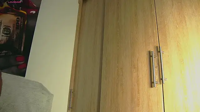 aidaadams online show from November 2025 10:05:01 AM