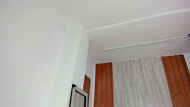 Alika01 online show from October 2025 01:42:02 PM