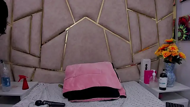 Kloe Candy1 online show from February 2026 05:50:02 AM