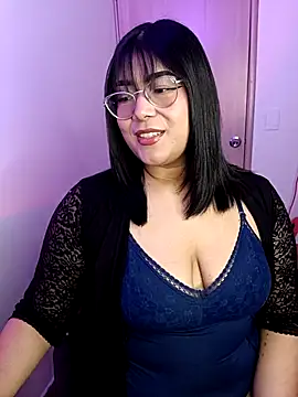 AlexaKimm online show from September 2025 02:51:02 PM