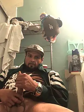 Snapshot of MrDickUdown24_7 chatting on February 2025 04:21:02 AM MrDickUdown24 7 online show from February 2025 04:21:02 AM