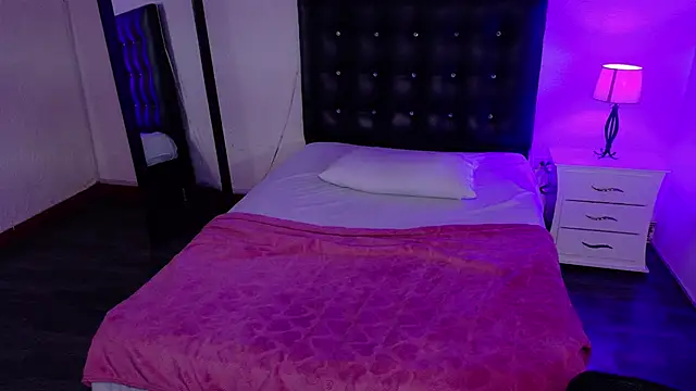 Mrs booty online show from February 2025 08:14:02 PM