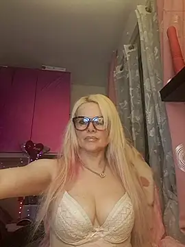 Snapshot of Angeldevilus chatting on January 2025 05:45:02 PM Angeldevilus online show from January 2025 05:45:02 PM