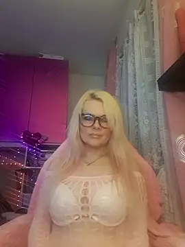 Snapshot of Angeldevilus chatting on February 2025 11:13:01 PM Angeldevilus online show from February 2025 11:13:01 PM