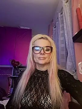 Snapshot of Angeldevilus chatting on February 2025 01:13:01 AM Angeldevilus online show from February 2025 01:13:01 AM