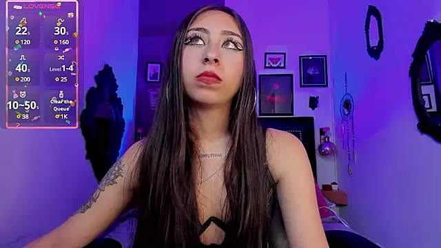 Snapshot of _cloe_martinez chatting on December 2024 06:48:02 AM cloe martinez online show from December 2024 06:48:02 AM