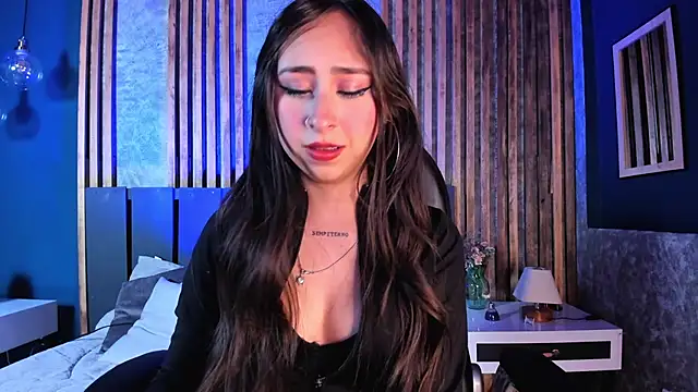 Snapshot of _cloe_martinez chatting on December 2024 01:40:02 AM cloe martinez online show from December 2024 01:40:02 AM