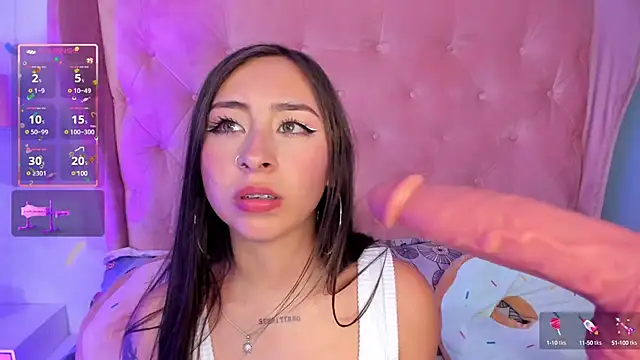 Snapshot of _cloe_martinez chatting on January 2025 09:20:01 PM cloe martinez online show from January 2025 09:20:01 PM