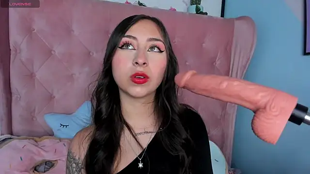 Snapshot of _cloe_martinez chatting on January 2025 09:17:01 PM cloe martinez online show from January 2025 09:17:01 PM