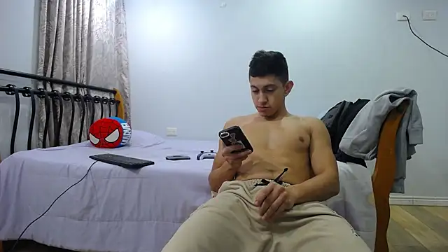 Snapshot of Iam_yourbabyprincess_XD chatting on February 2025 10:11:02 AM Iam yourbabyprincess XD online show from February 2025 10:11:02 AM