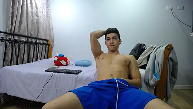 Snapshot of Iam_yourbabyprincess_XD chatting on February 2025 06:00:01 AM Iam yourbabyprincess XD online show from February 2025 06:00:01 AM