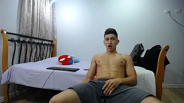 Snapshot of Iam_yourbabyprincess_XD chatting on February 2025 03:44:02 AM Iam yourbabyprincess XD online show from February 2025 03:44:02 AM