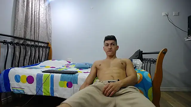 Snapshot of Iam_yourbabyprincess_XD chatting on March 2025 05:20:02 AM Iam yourbabyprincess XD online show from March 2025 05:20:02 AM