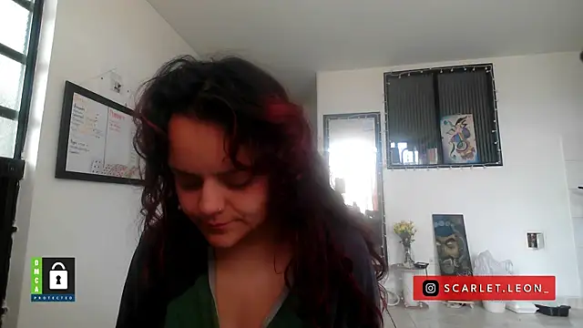 Scarletleon77 online show from January 2026 04:12:02 PM