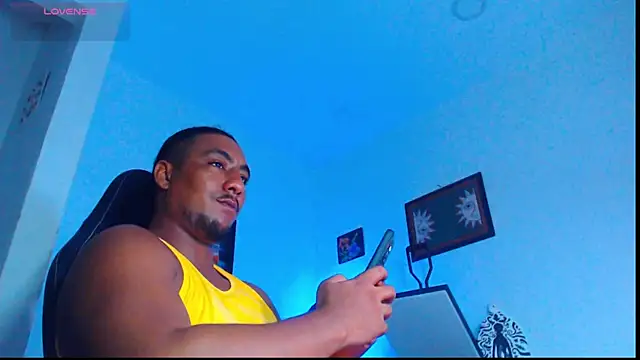 Snapshot of yosoy_enzo2020 chatting on May 2026 03:33:01 AM yosoy enzo2020 online show from May 2026 03:33:01 AM