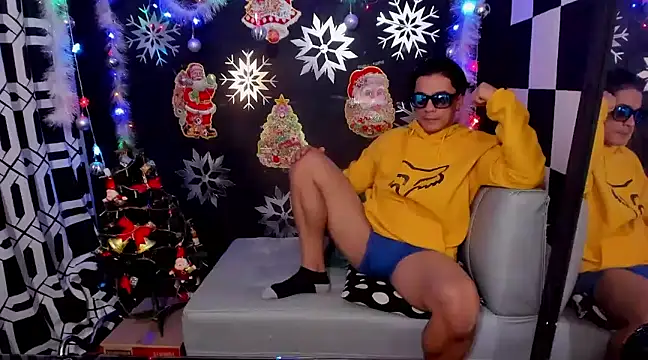 Snapshot of Brunocuttie94 chatting on December 2024 08:26:02 PM Brunocuttie94 online show from December 2024 08:26:02 PM