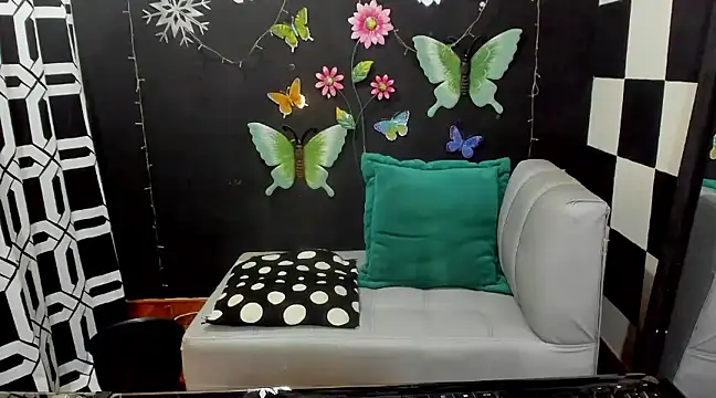 Snapshot of Brunocuttie94 chatting on January 2025 04:51:02 PM Brunocuttie94 online show from January 2025 04:51:02 PM