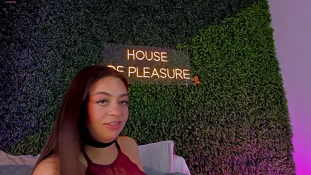 sarah-bonneth online show from March 2026 11:38:01 AM