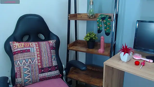 Erika Stevens online show from April 2026 03:31:01 PM