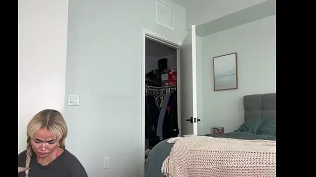 ElenaErickson online show from February 2026 10:04:02 PM