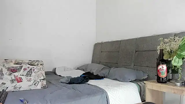 Snapshot of tom_colinn chatting on September 2025 01:11:01 PM tom colinn online show from September 2025 01:11:01 PM