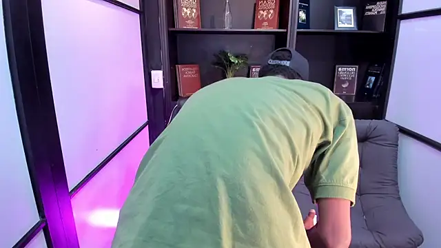 JacksonMuller  online show from October 2025 01:04:02 PM