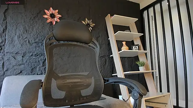 JacksonMuller  online show from December 2025 12:47:02 PM