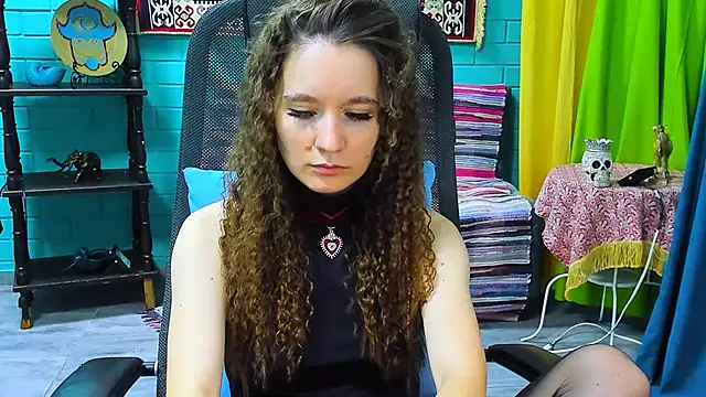 Miss Barbara  online show from March 2025 12:00:01 PM