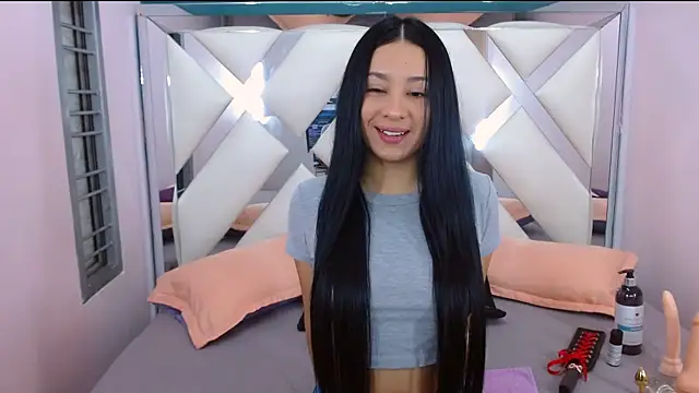 Lila Pinky online show from February 2025 01:59:01 PM