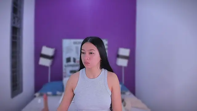 Lila Pinky online show from September 2025 12:06:01 PM