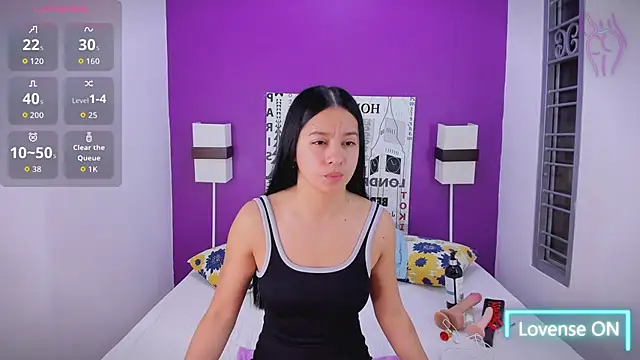 Lila Pinky online show from October 2025 11:49:02 AM