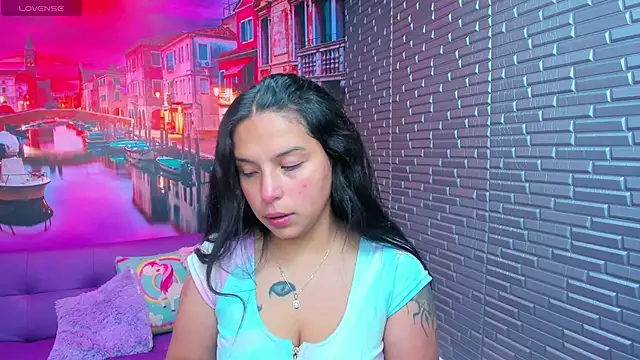 Small naughty  online show from November 2025 01:34:02 PM