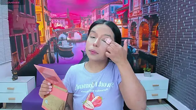 Small naughty  online show from November 2025 01:32:01 PM