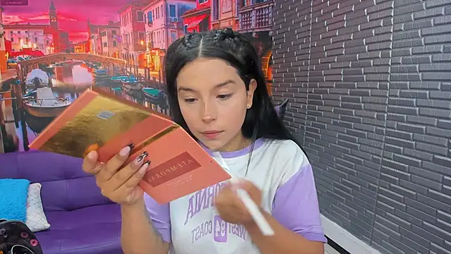 Small naughty  online show from January 2026 01:37:02 PM