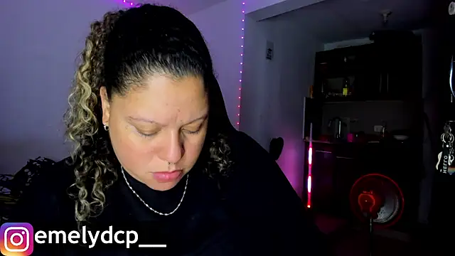 Snapshot of mariana_maze chatting on October 2025 07:17:02 AM mariana maze online show from October 2025 07:17:02 AM