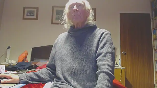 Snapshot of WaverlyKernow chatting on October 2025 09:36:01 PM WaverlyKernow online show from October 2025 09:36:01 PM