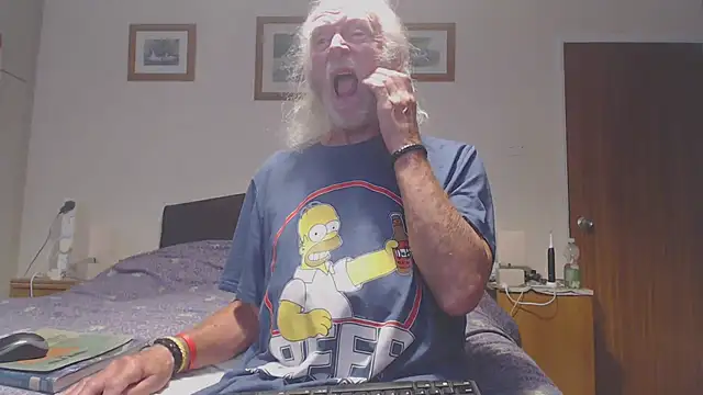 Snapshot of WaverlyKernow chatting on July 2026 12:22:02 PM WaverlyKernow online show from July 2026 12:22:02 PM
