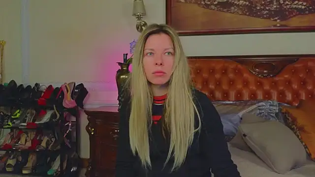 Real Tini online show from February 2026 07:07:01 AM