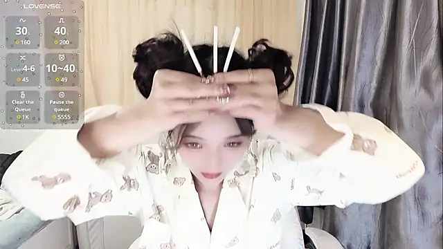 Snapshot of Ti_amo_UU chatting on January 2025 06:46:01 PM Ti amo UU online show from January 2025 06:46:01 PM