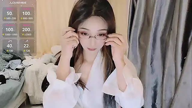 Snapshot of Ti_amo_UU chatting on February 2025 11:32:02 AM Ti amo UU online show from February 2025 11:32:02 AM