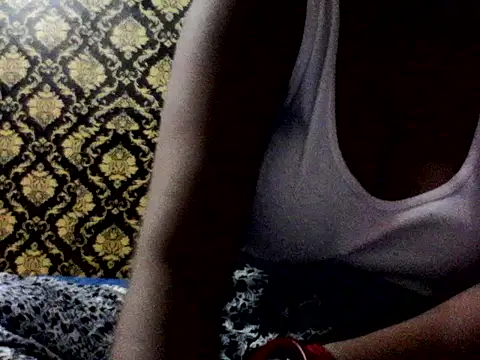 Snapshot of Crezy-Queen01 chatting on July 2026 07:27:02 PM Crezy-Queen01 online show from July 2026 07:27:02 PM