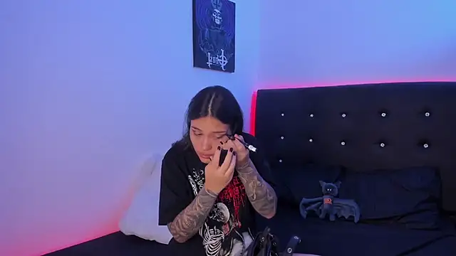 sweett dirty online show from April 2026 12:17:02 PM