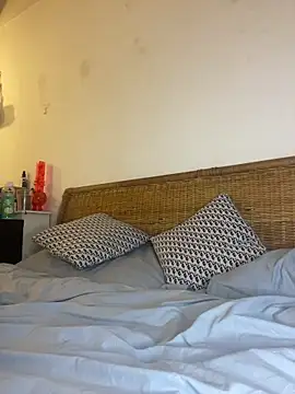 chunliklk online show from February 2026 09:11:01 PM