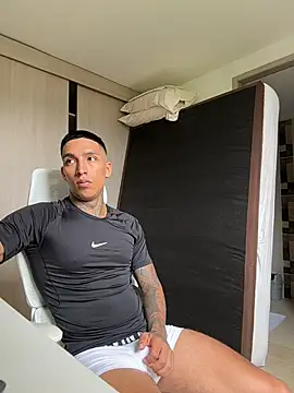 Snapshot of sendfer chatting on February 2026 07:17:02 PM sendfer online show from February 2026 07:17:02 PM