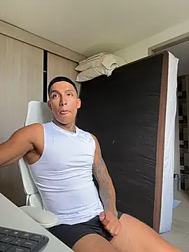 Snapshot of sendfer chatting on February 2026 07:07:01 PM sendfer online show from February 2026 07:07:01 PM