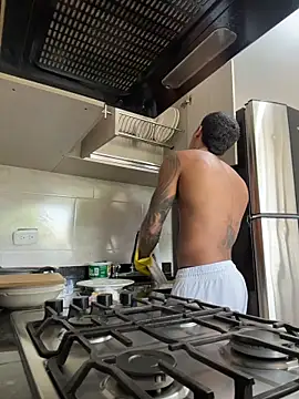 Snapshot of sendfer chatting on April 2026 05:43:02 PM sendfer online show from April 2026 05:43:02 PM