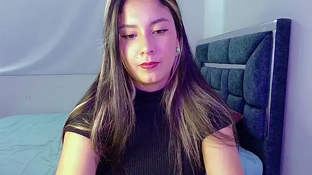 Lia 14  online show from October 2025 04:50:01 PM