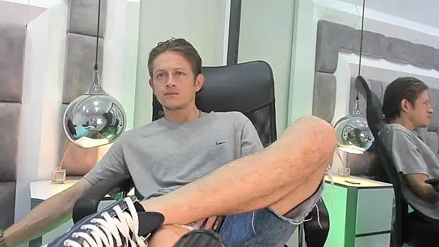AnthonyAlso online show from October 2025 08:17:02 PM