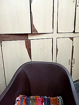 reemacouple007 online show from October 2025 07:53:01 AM