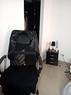 tata laima   online show from January 2025 06:18:01 PM